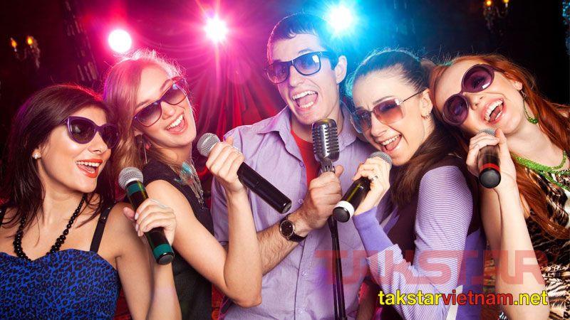 Micro hát Karaoke là gì, đặc điểm và ứng dụng của Micro hát Karaoke.jpg